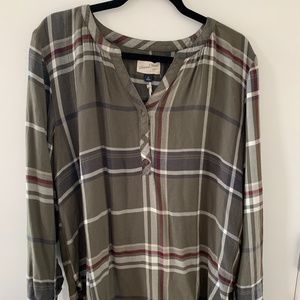 Universal Thread Plaid Tunic
